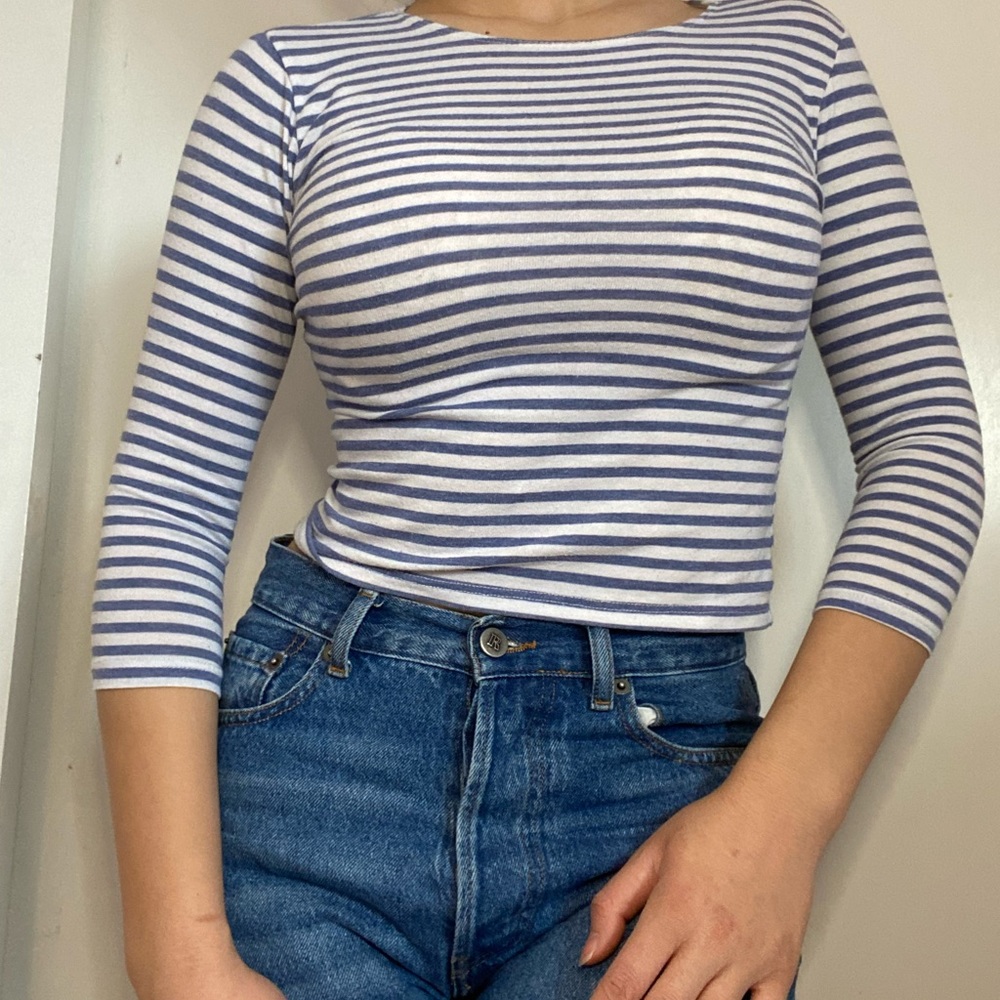 BLUE AND WHITE BRANDY MELVILLE TOP